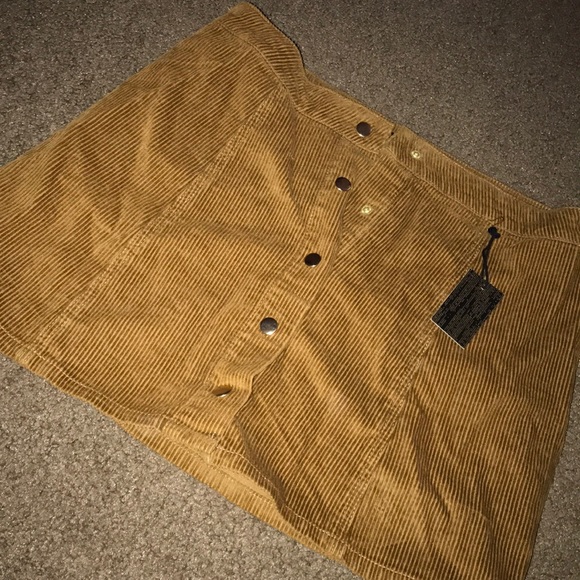 Forever 21 Dresses & Skirts - Fall season Corduroy skirt